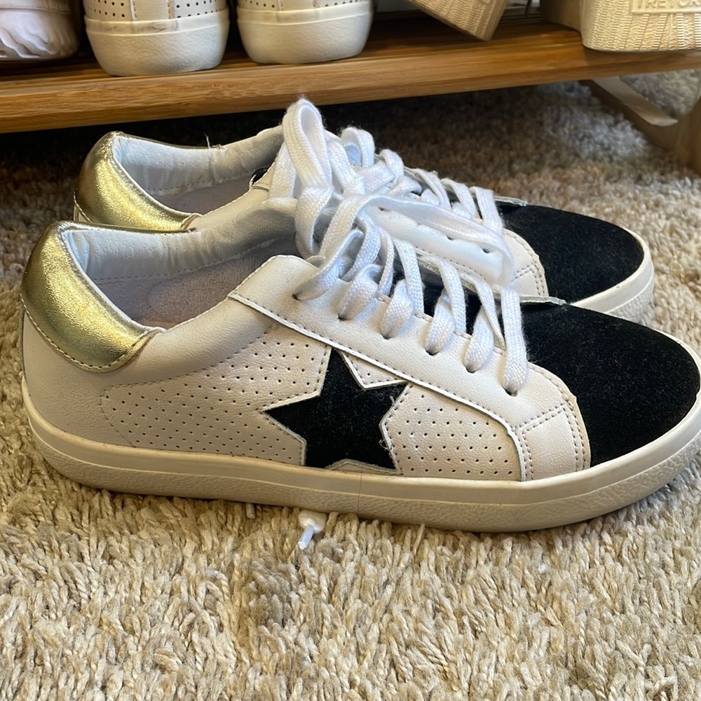 Steve Madden Sneakers
